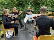 FrauenOrt 3, Friday Strings.jpg