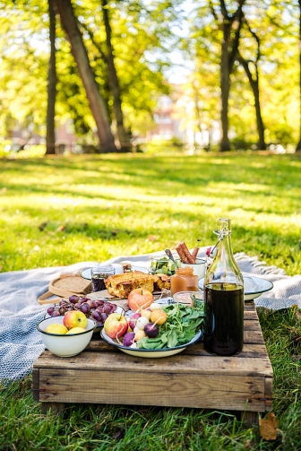 Picknick auf der Wiese k-Picknick auf der Wiese(c)Münsterland e.V._Foodistas.jpg © Münsterland e.V.
